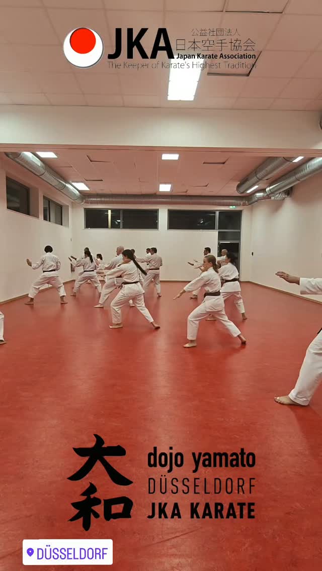 Training im Dojo Yamato Düsseldorf e.V.🥋
#karate #training #fun #jka