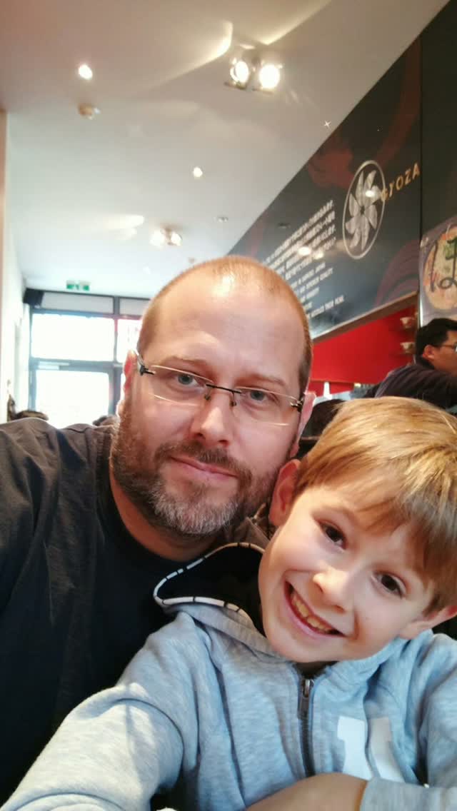 Alles Gute zum Geburtstag mein Sohn 🎉🥂🎂

#birthday #18th #kids #growingup